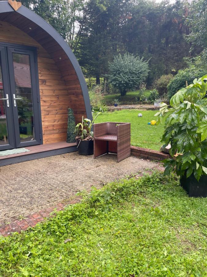 South Lodge House Dormansland Экстерьер фото